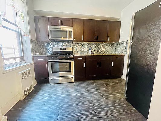 1st image of 3900 Kings Hwy APT 5N