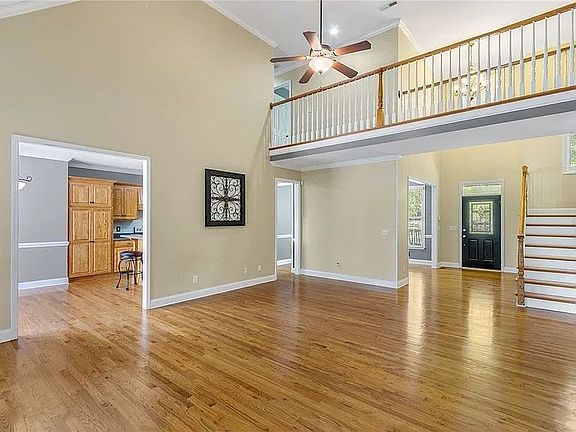 2nd image of 15 S Silver View Ln