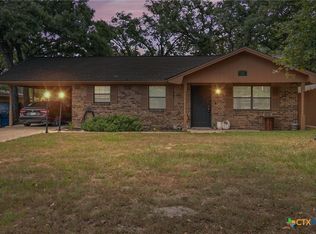 1905 Alcoa Ave, Rockdale, TX 76567