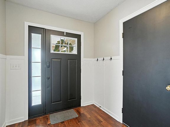 5th image of 1541 Carmel Dr