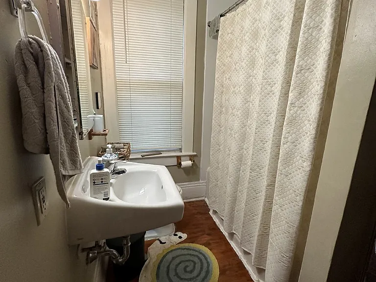 308 Jefferson St — Photo 13