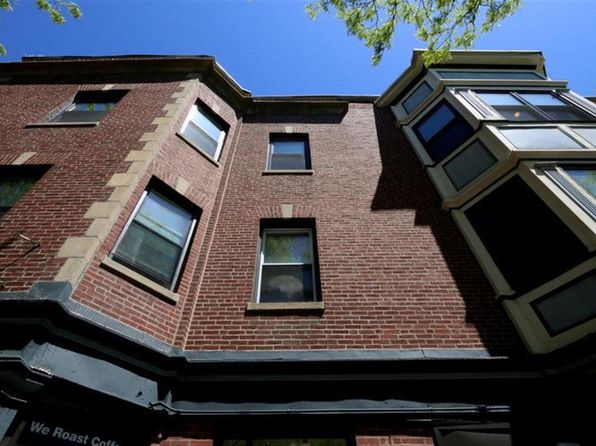 39 Davis Sq #9