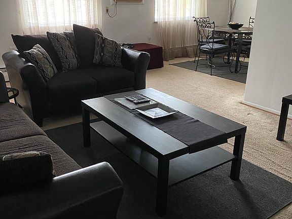 2nd image of 8586 Cottonwood Dr APT 2
