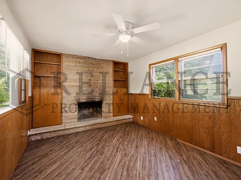 841 N Country Acres Ave — Photo 20