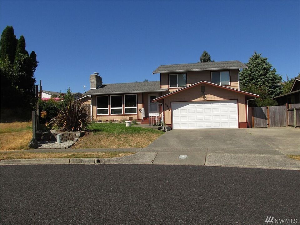 1st image of 6407 N 32nd St