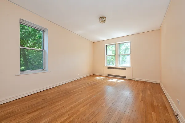 Sold by SBNY RE | media 25