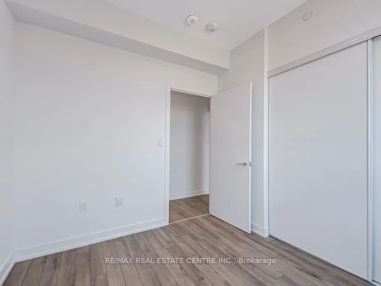1005 Dundas St E #238 — Photo 16