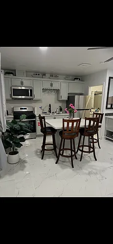 750 Cedar Ave Photo 1