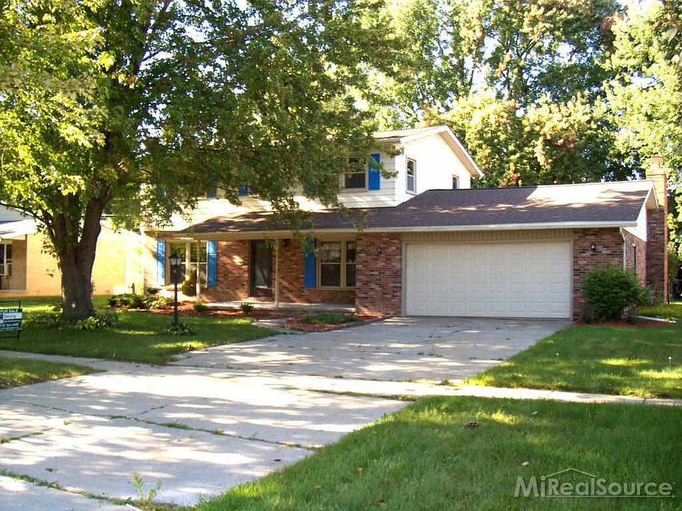 1st image of 670 6th St