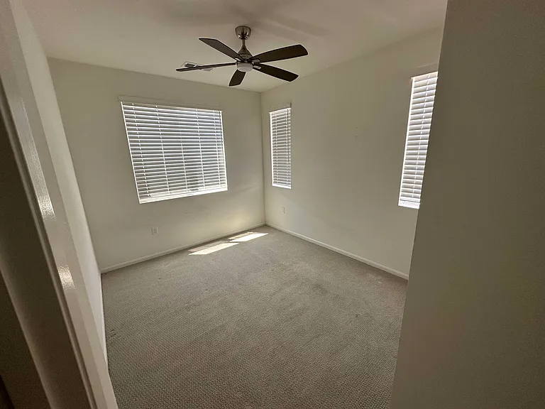 5490 Shorefront Dr #177 — Photo 7