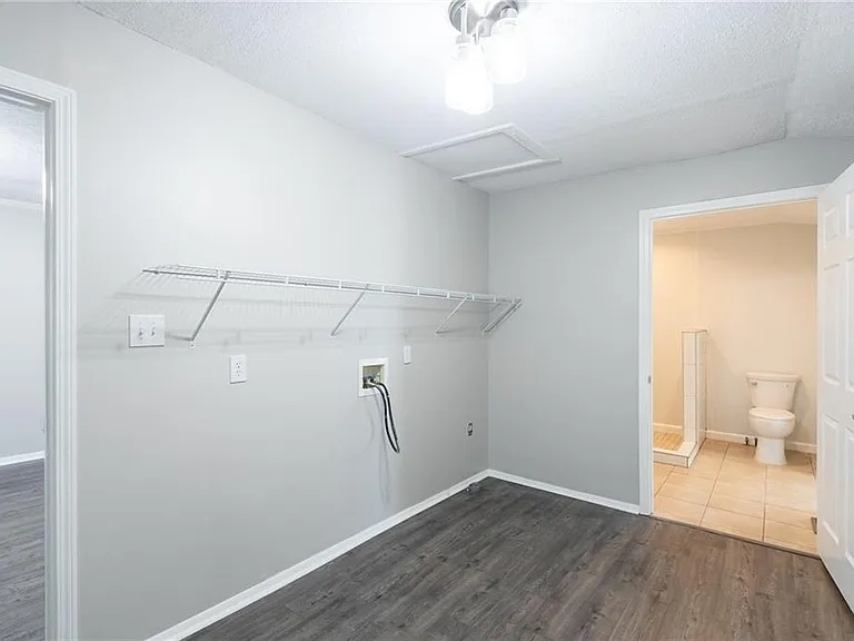 4715 S Lee St — Photo 25