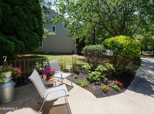25 Oak Mews Ct, Ocean, NJ 07712