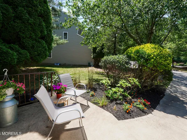 25 Oak Mews Court, Ocean Twp, NJ 07712
