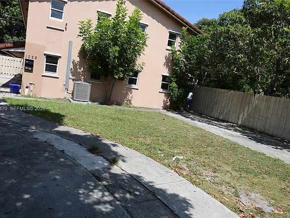 3rd image of 1029 S C St