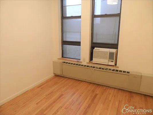 Rented by City Connections Realty | media 25