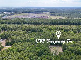 1582 Breezeway Dr SW, Ocean Isle Beach, NC 28469