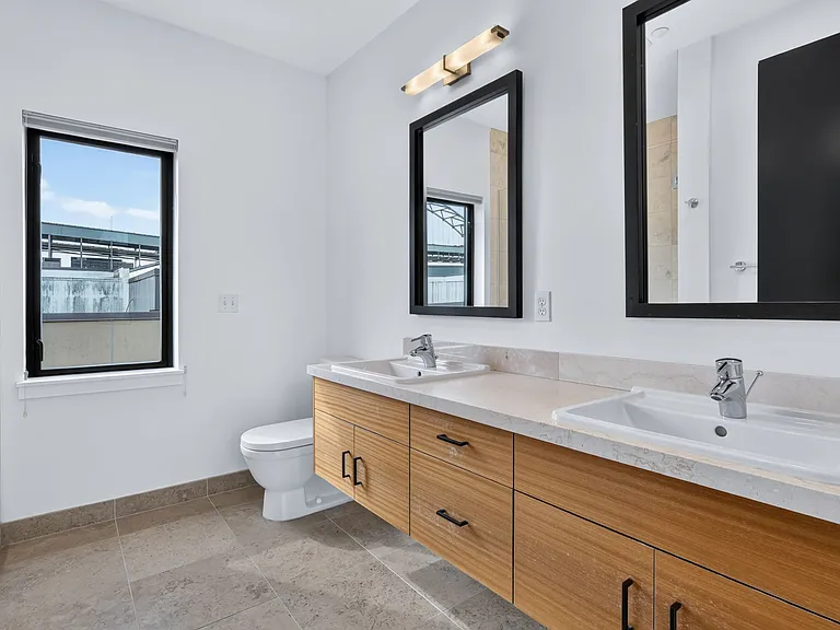 1690 NW Riverscape St — Photo 32