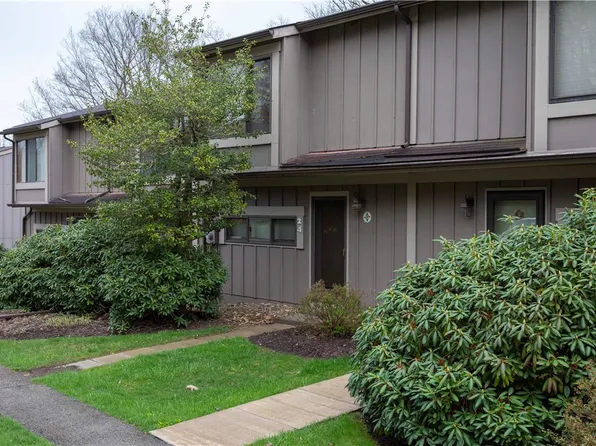 24 Craighead Dr, Hidden Valley, PA 15502