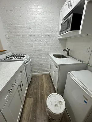 Rented by Compass | media 8