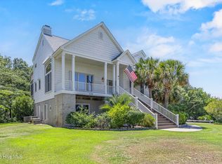 120 Middle Point Road, Hampstead, NC 28443