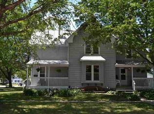 201 W Sycamore St, Dunkerton, IA 50626