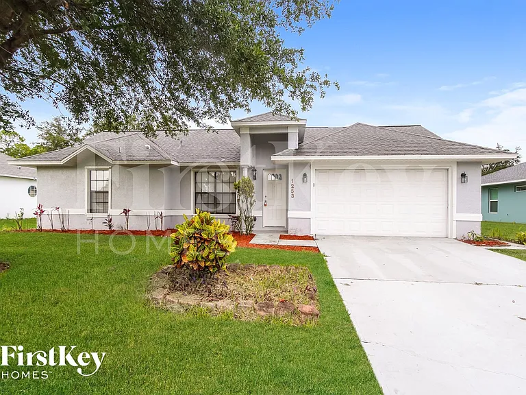 1253 Giralda Cir NW — Photo 1