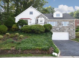 33 Collamore Ter, West Orange, NJ 07052