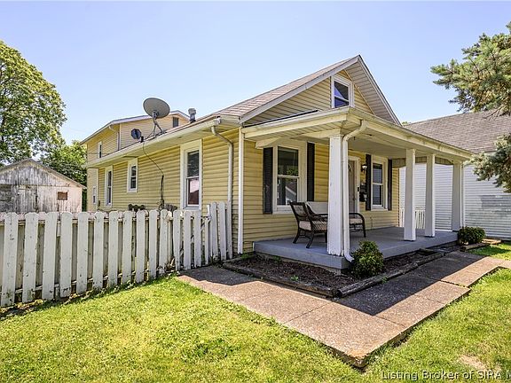 4th image of 2112 E Market Street