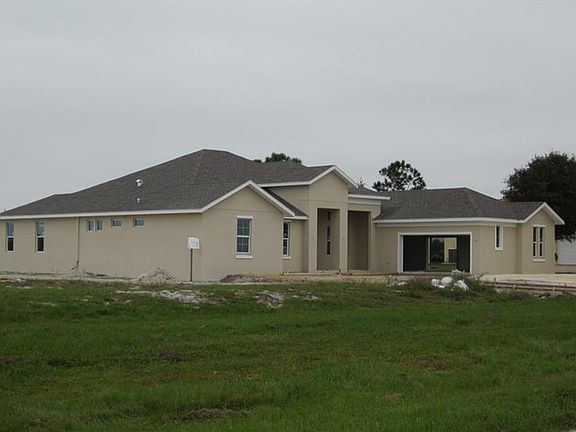 3rd image of 5209 Lake Venice Dr