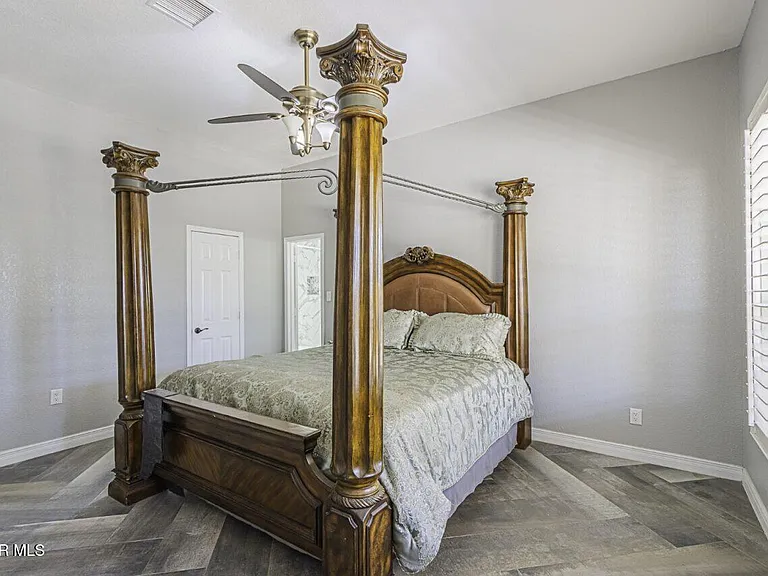 12082 El Greco Cir — Photo 10