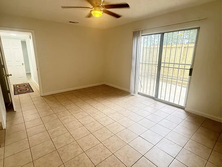 12335 W Village Dr #A — Photo 25