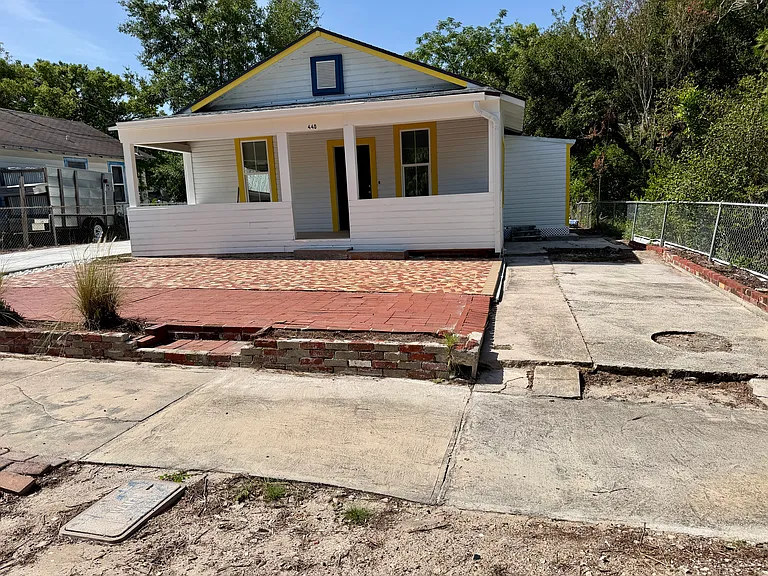 440 Cypress St — Photo 21