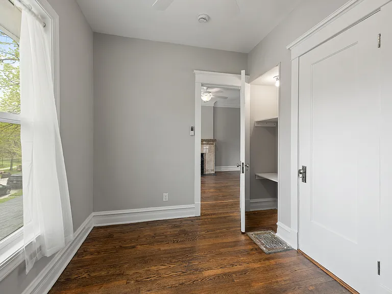 434 N Pine Ave #2 — Photo 9