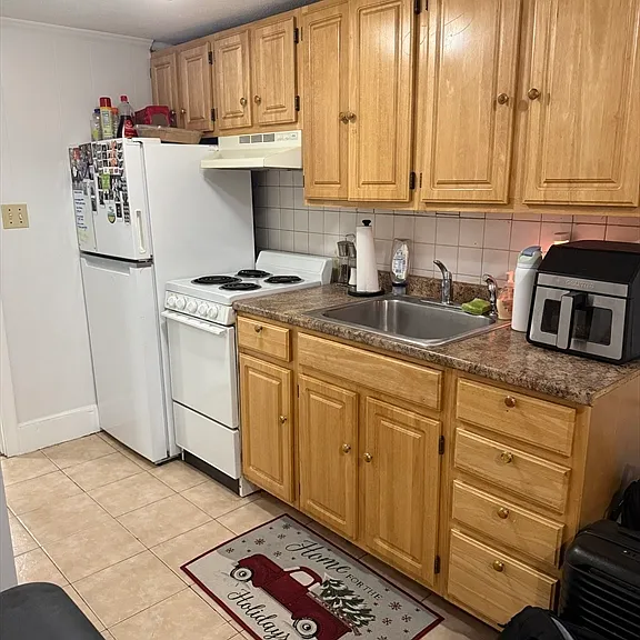 513 Beacon St #1 — Photo 4