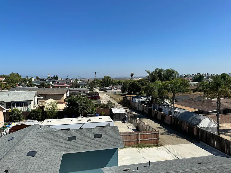 951 Georgia St #C — Photo 18