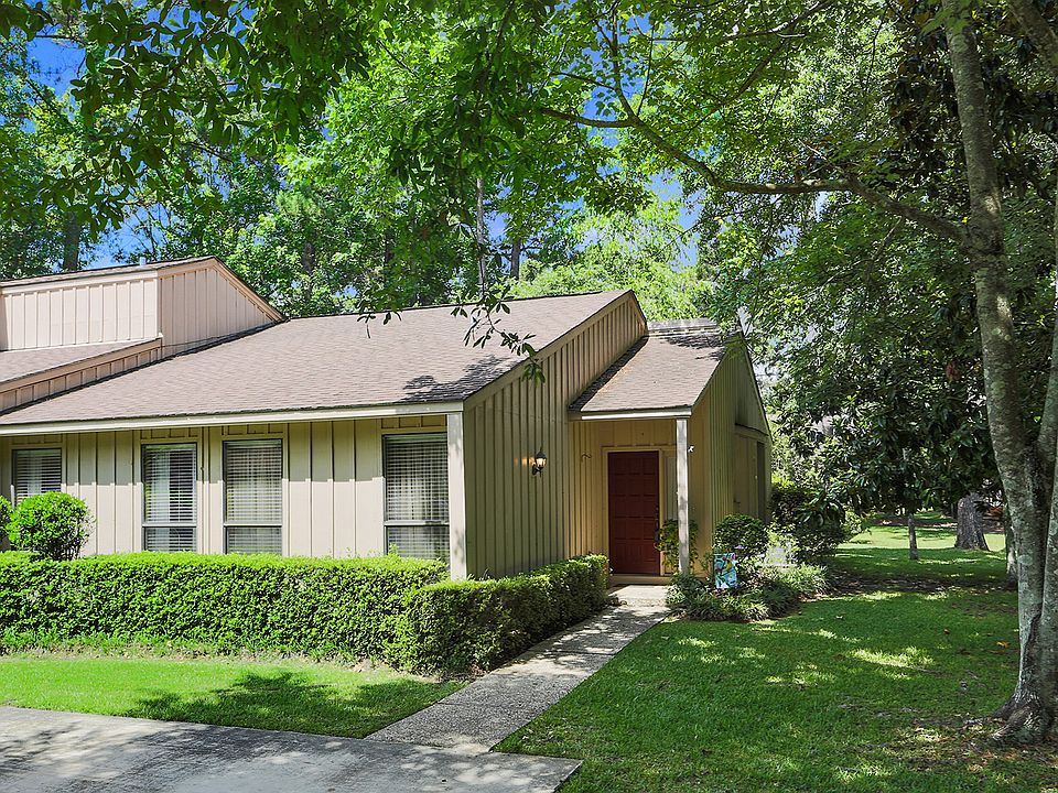 1st image of 100 E Brighton Ct