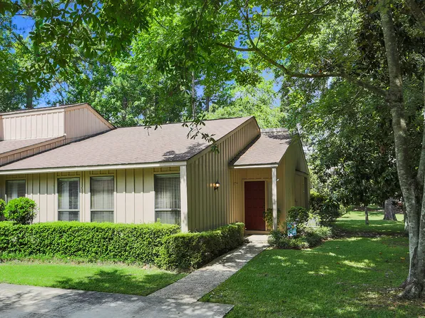 100 E Brighton Ct, Mandeville, LA 70471