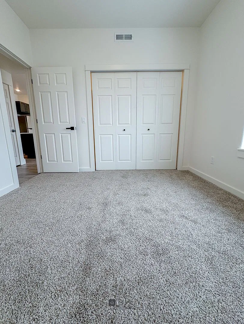 991 Covey Run Rd — Photo 4