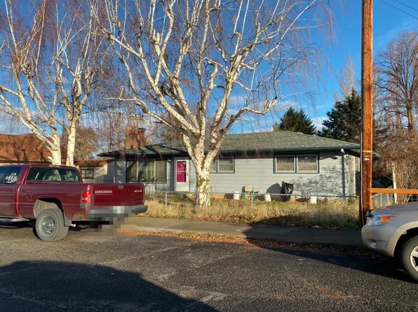 1204 Roberts St, The Dalles, OR 97058