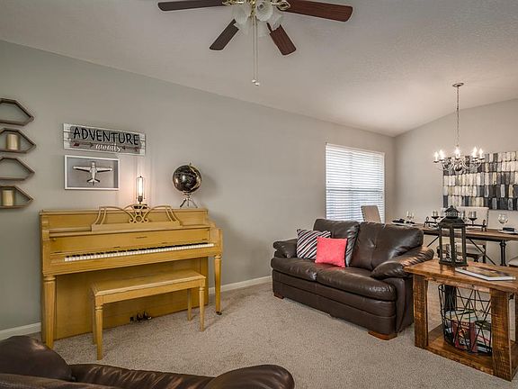 5th image of 22923 Cinder Creek Ct