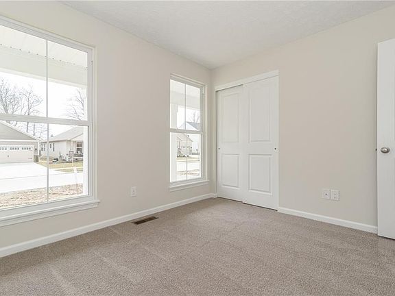 5th image of 3577 Sandlewood Dr