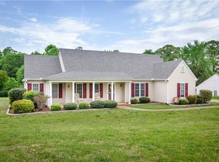 102 Carrie Leigh Ln, Pendleton, SC 29670