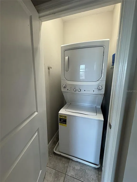 1 bed, 1.0 bath, 561 sqft, $1,550 — Photo 3