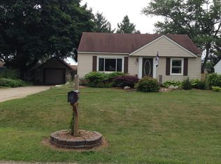 1142 Koster St, Jenison, MI 49428