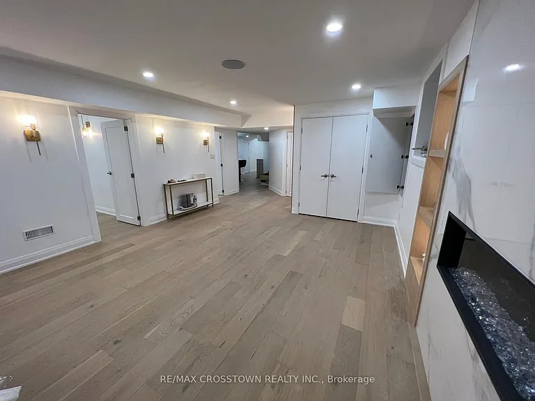 492 Greenwood Dr #B — Photo 6