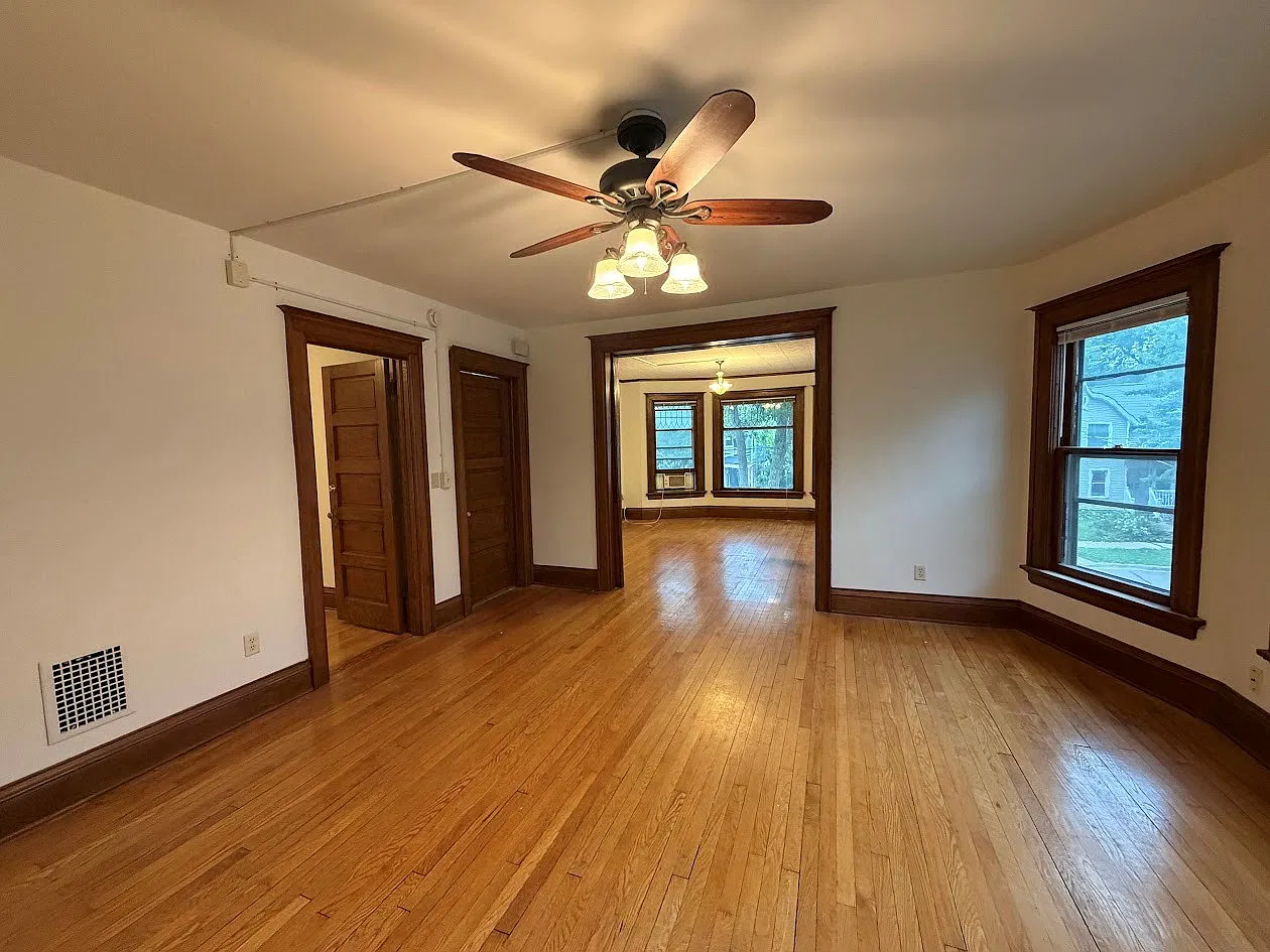 3 bed, 1563 sqft, $2,395 — Photo 4