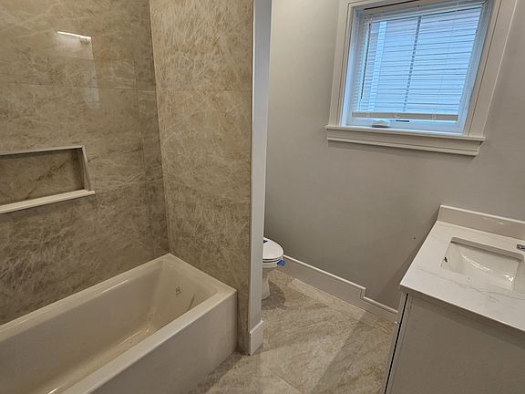 4th image of 124 Kenrick St #3