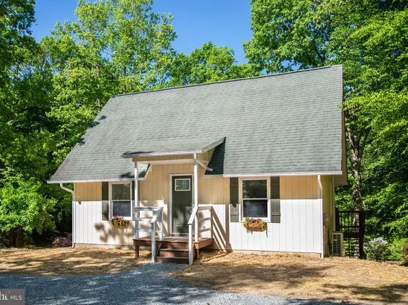 695 Bethel Church Rd, Fredericksburg, VA 22405