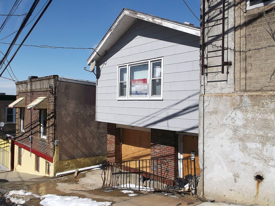 2nd image of 1132 Hillside Pl