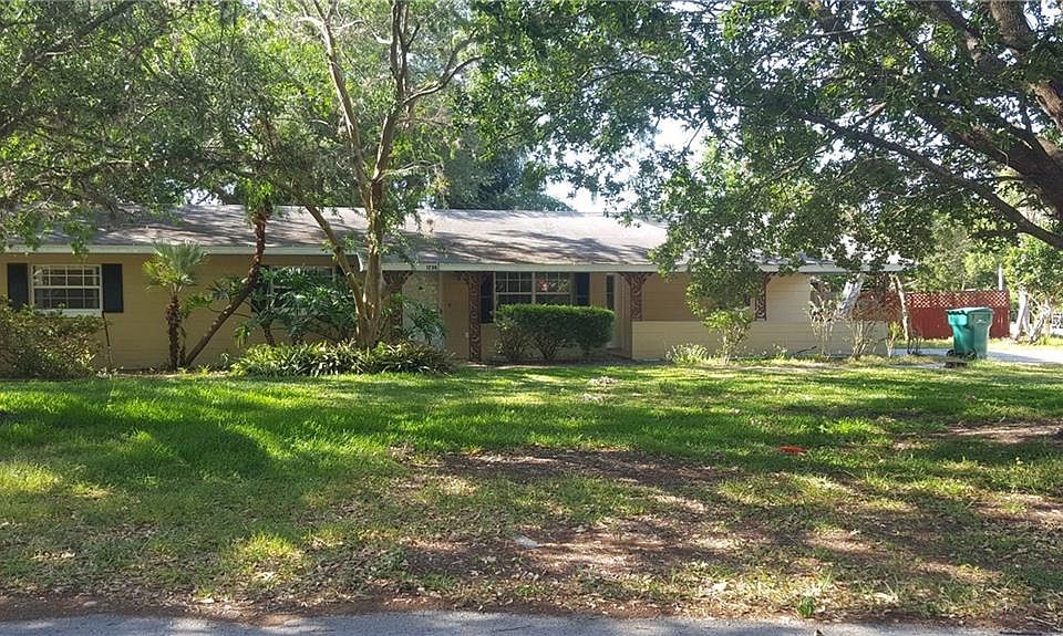 1st image of 1230 Holiday Dr